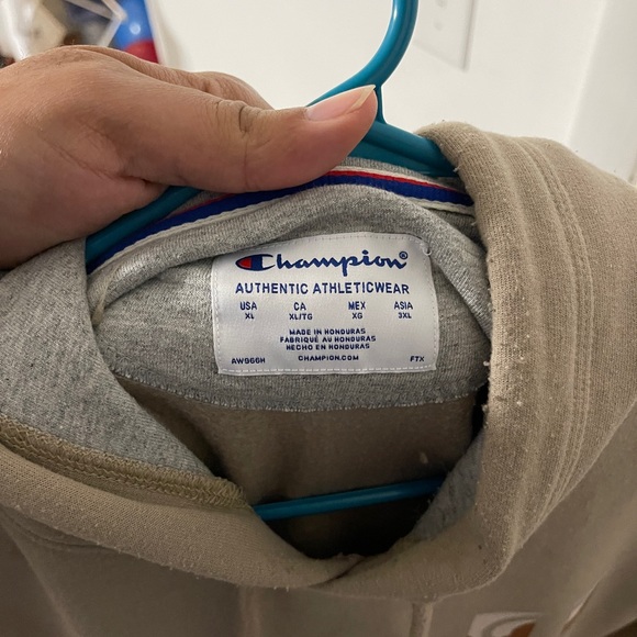 Bundle of 4 Hoodies Champion, ASOS, Old Navy - Picture 8 of 11
